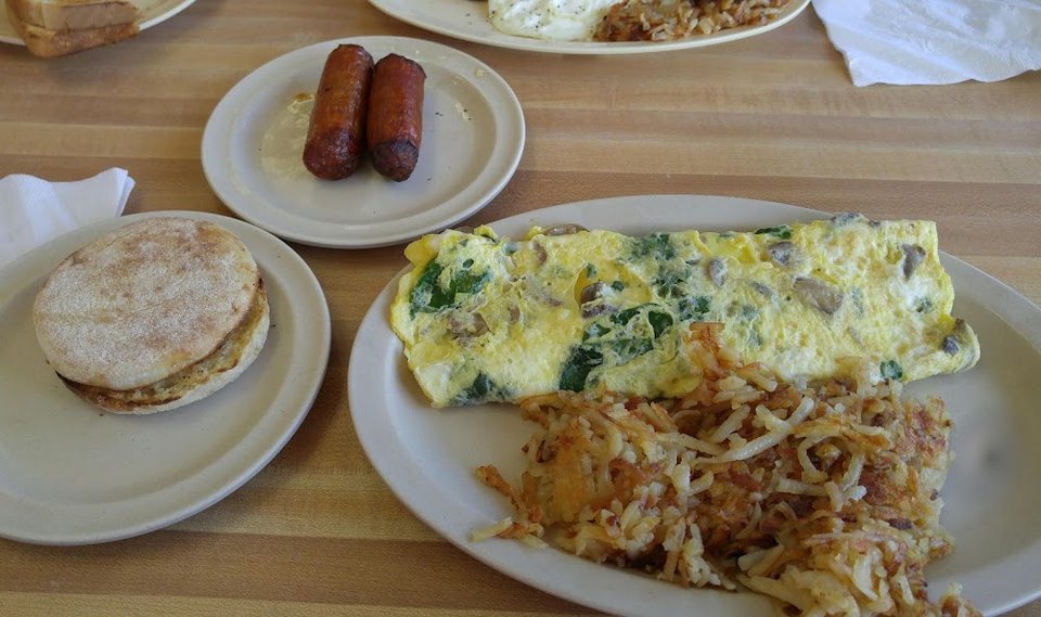 Mediterranean Omelet with Sausage Links